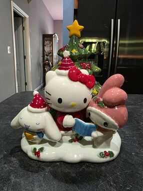 Hello Kitty Christmas Figurine